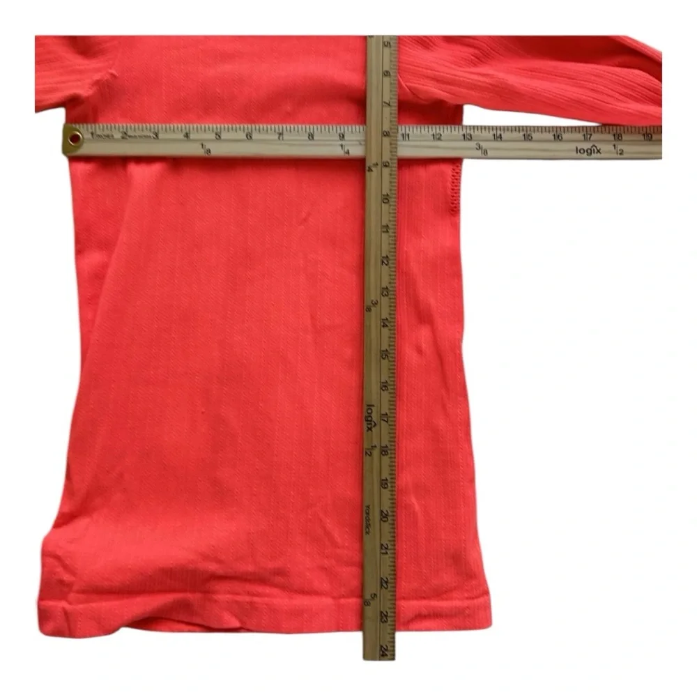 ALO Yoga Pink Long Sleeve Tee - Picture 5 of 7